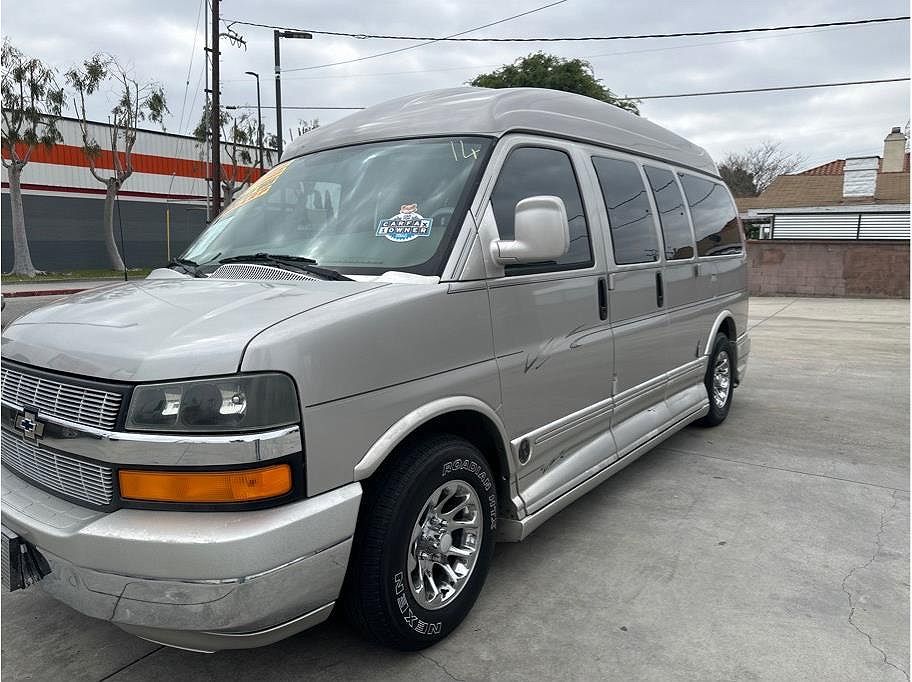 2005 Chevrolet Express 1500 image 3