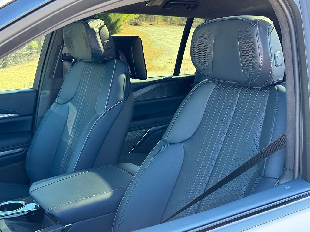 2025 Cadillac Escalade IQ