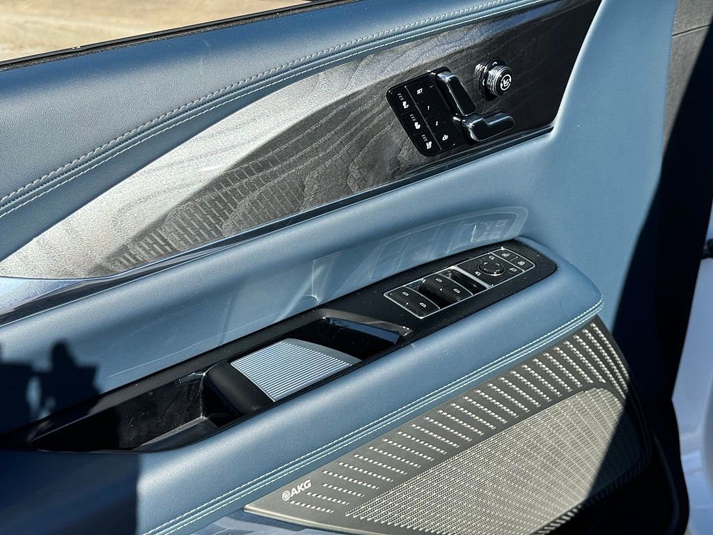 2025 Cadillac Escalade IQ