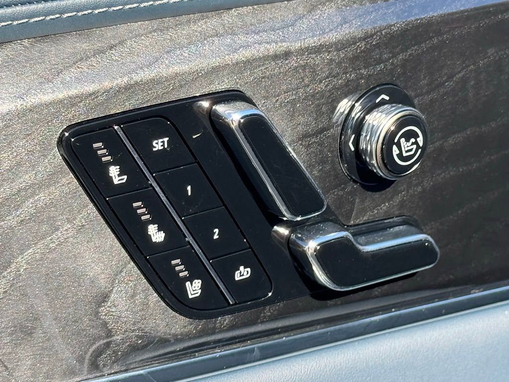 2025 Cadillac Escalade IQ