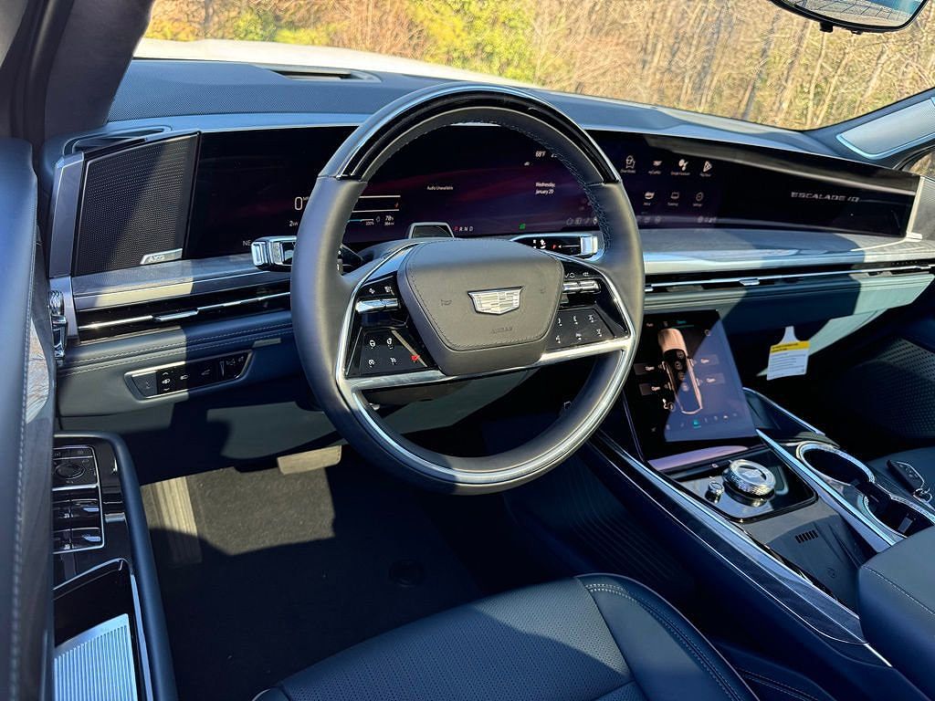 2025 Cadillac Escalade IQ
