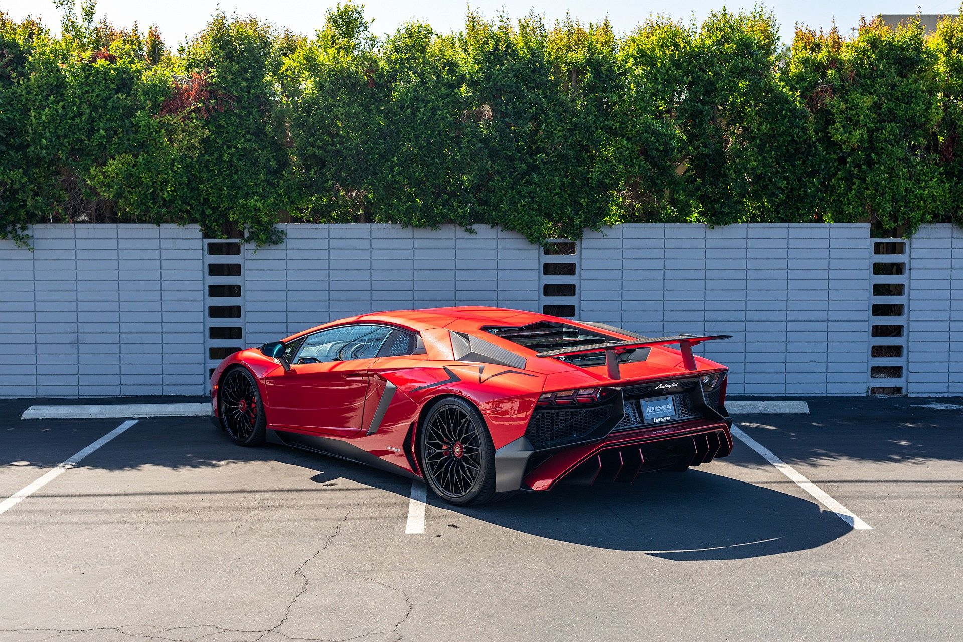 2016 Lamborghini Aventador LP750 image 24