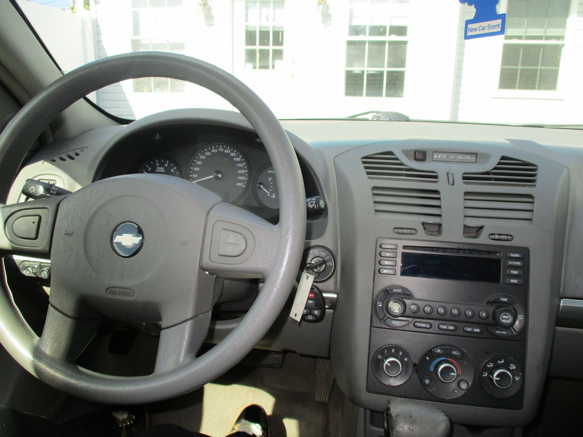 2004 Chevrolet Malibu LS image 14