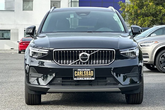 2025 Volvo XC40