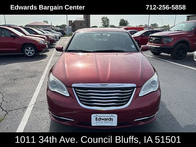 2013 Chrysler 200