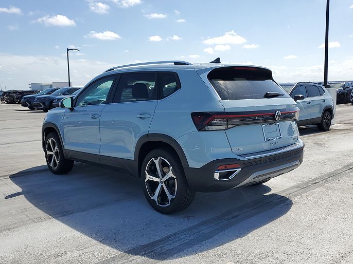 2025 Volkswagen Taos