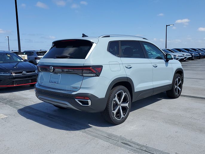 2025 Volkswagen Taos