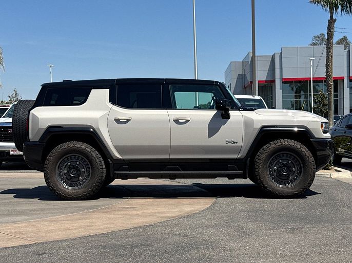 2026 GMC Hummer EV