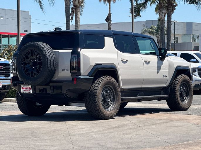 2026 GMC Hummer EV