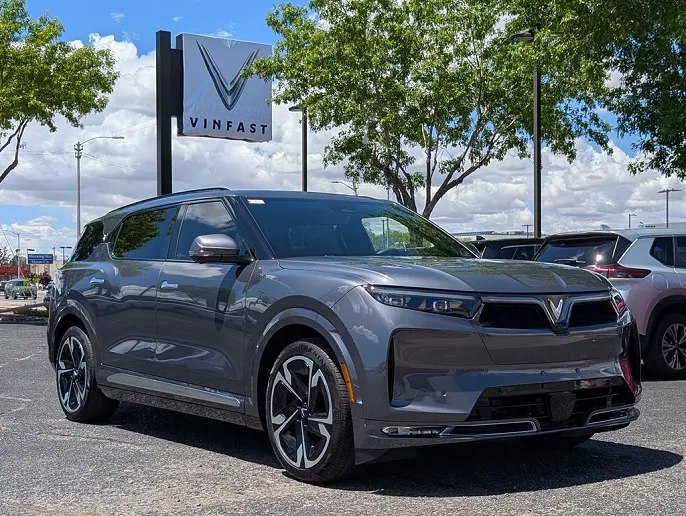 2024 VinFast VF9