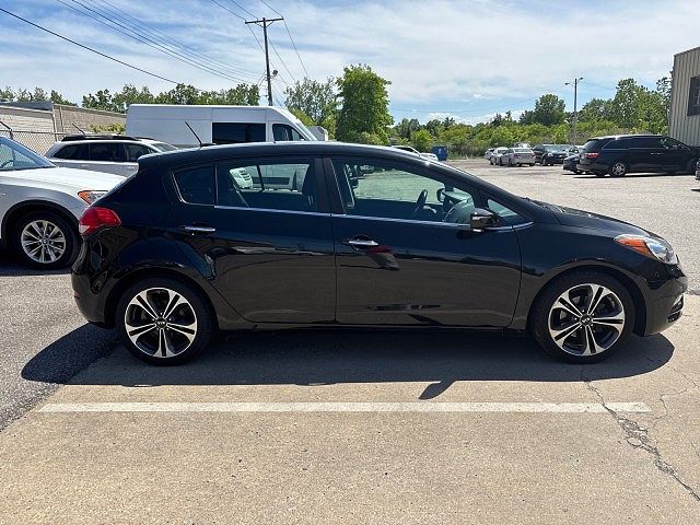 2016 Kia Forte5