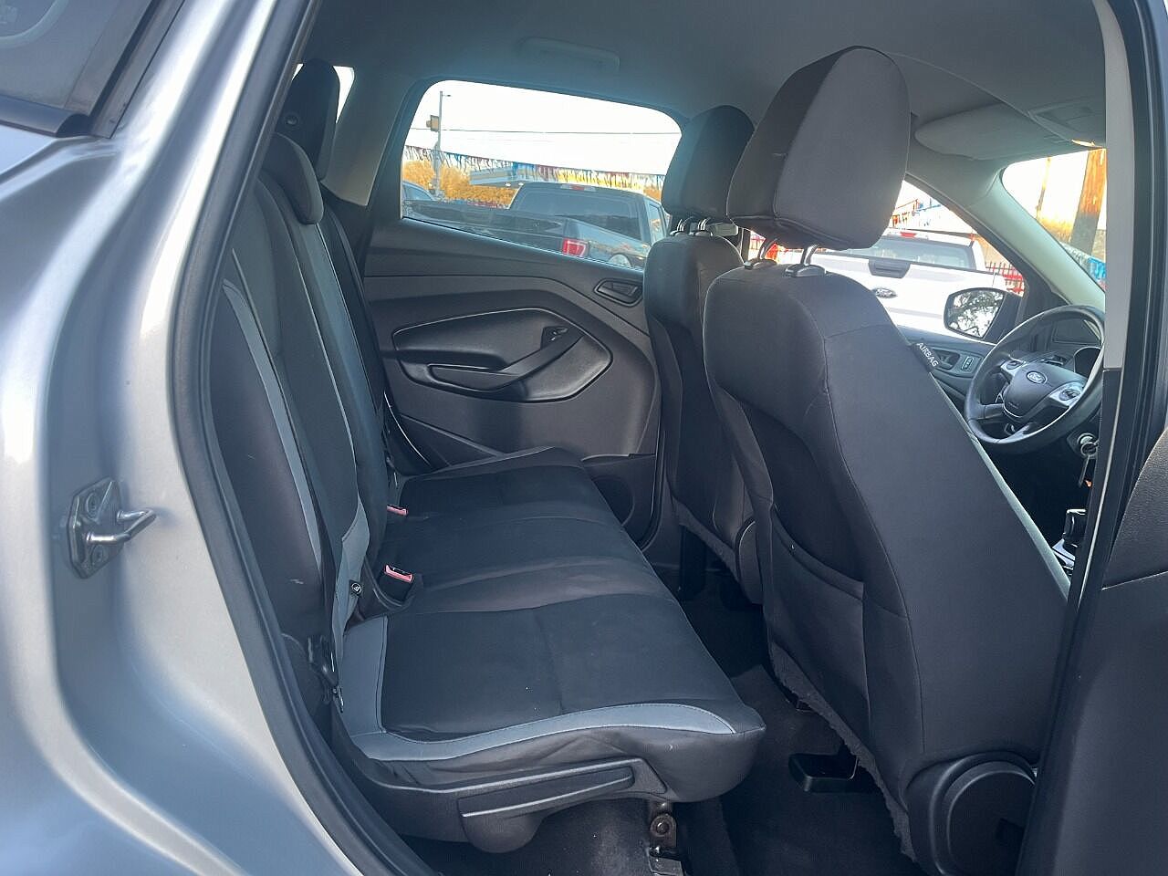 2015 Ford Escape S image 12