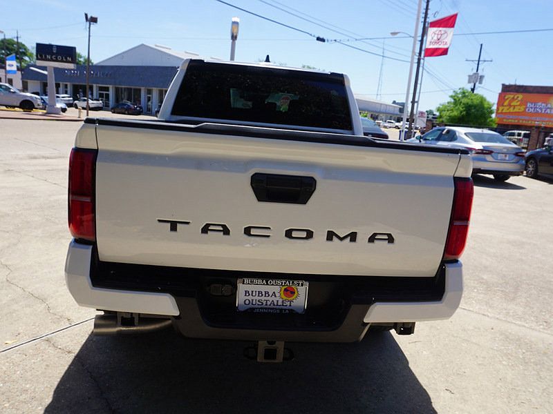 2024 Toyota Tacoma SR5 image 4