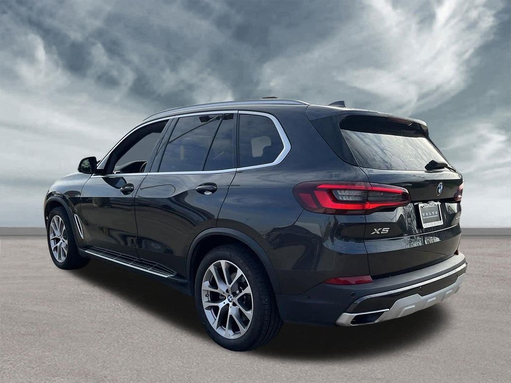 2022 BMW X5 sDrive40i image 4