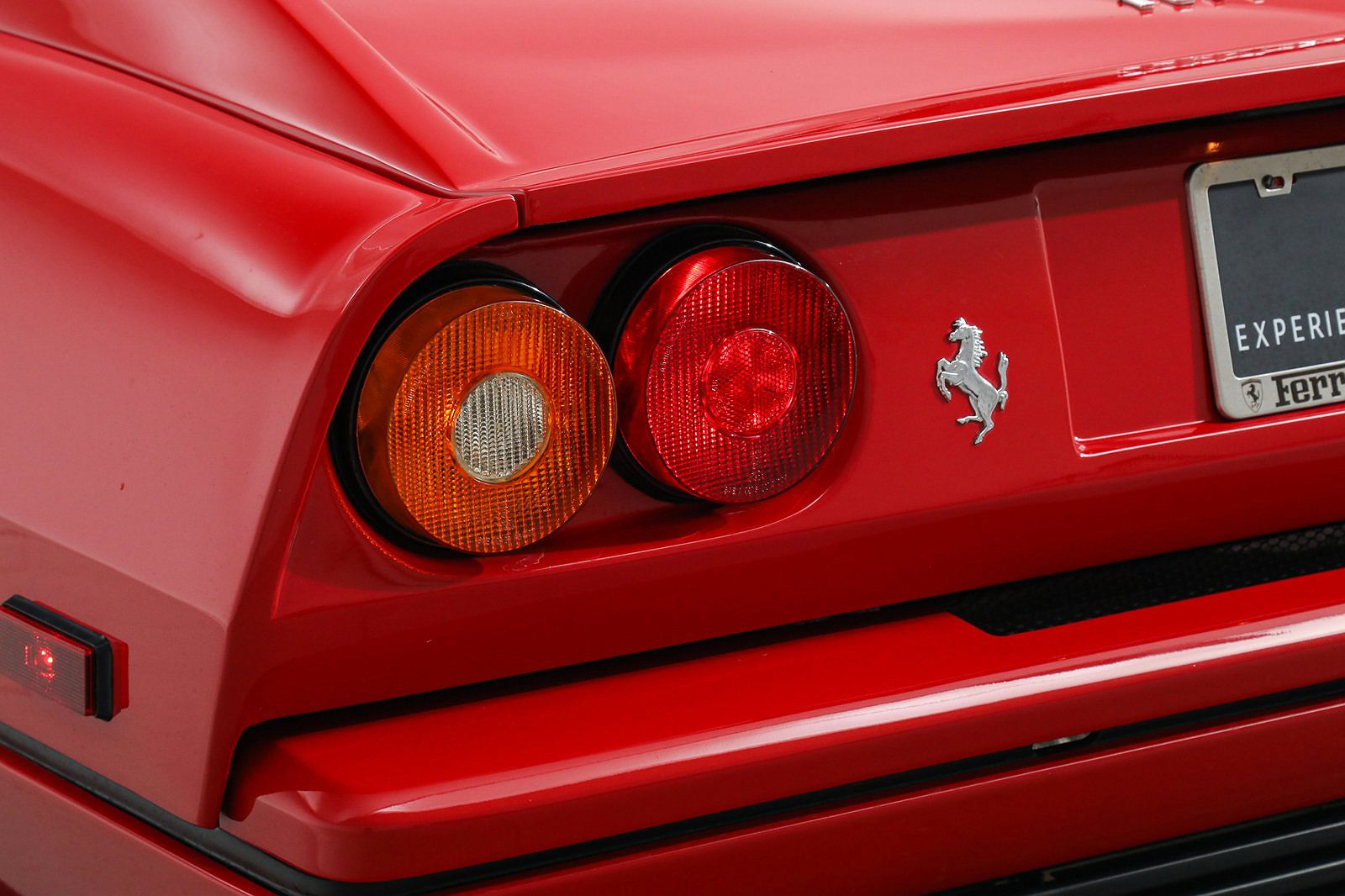 1989 Ferrari 328 GTS image 17