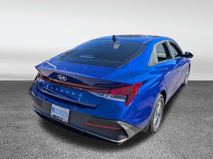 2024 Hyundai Elantra