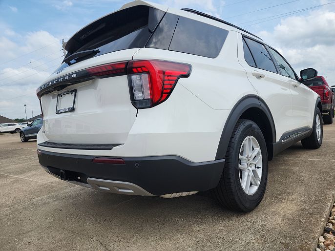 2025 Ford Explorer