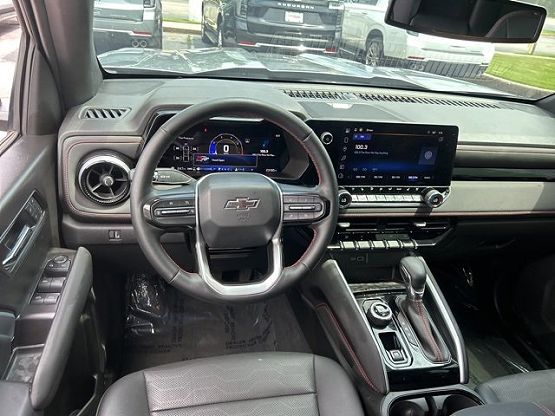 2024 Chevrolet Colorado Z71 photo 11