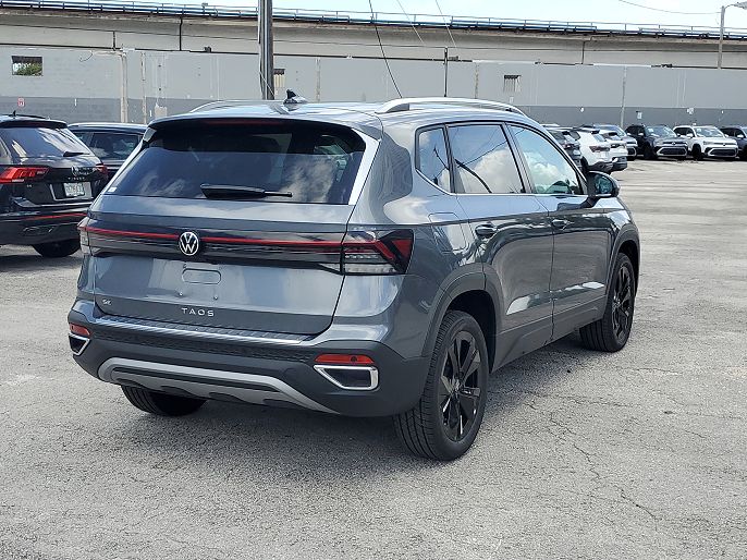 2025 Volkswagen Taos