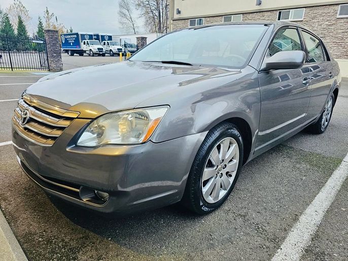2005 Toyota Avalon