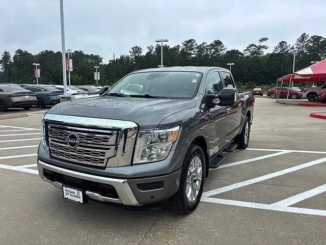2024 Nissan Titan