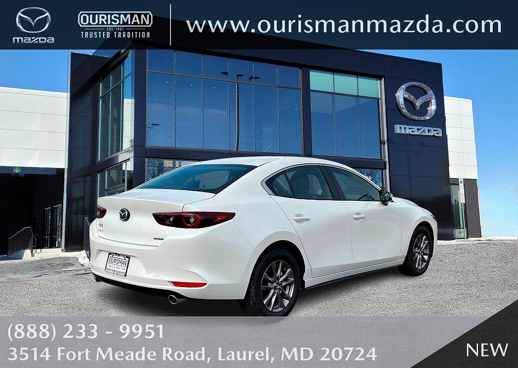 2024 Mazda Mazda3 S image 2