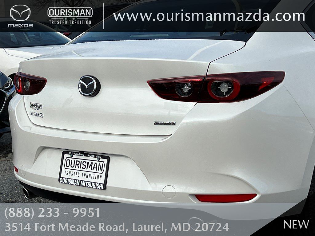 2024 Mazda Mazda3 S image 3