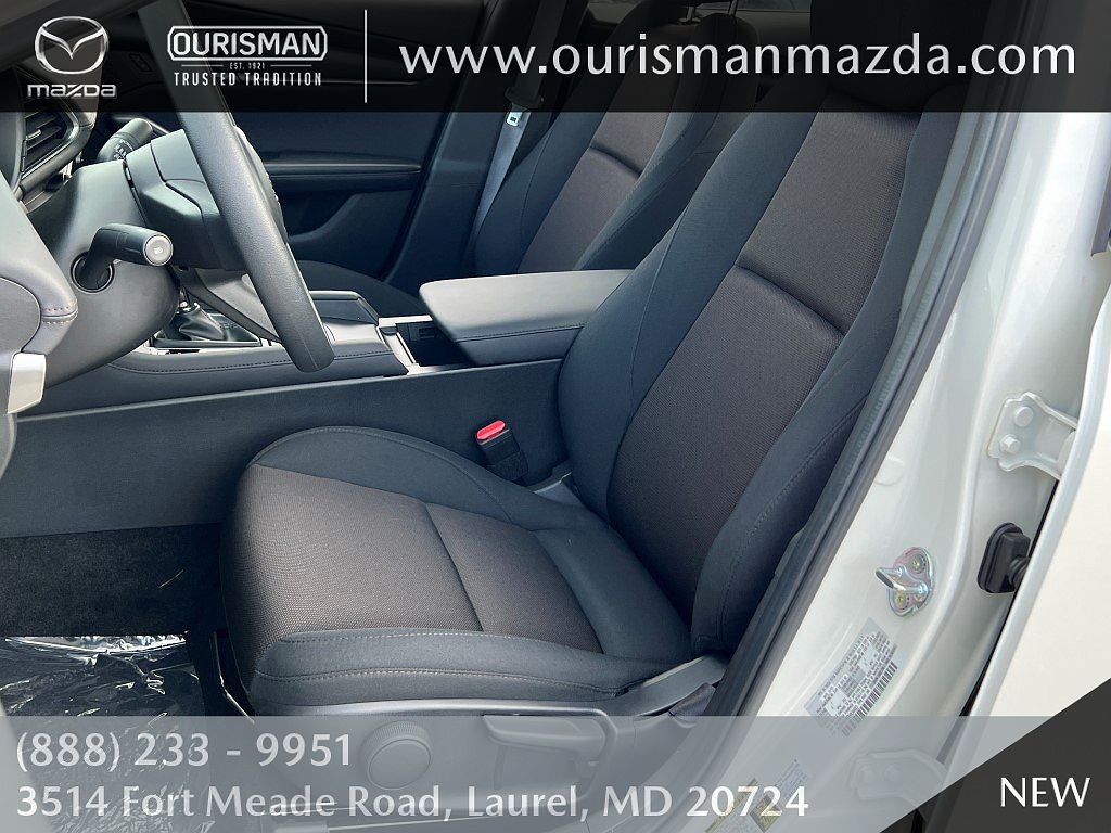 2024 Mazda Mazda3 S image 5
