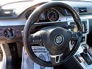 2010 Volkswagen Passat Komfort image 15