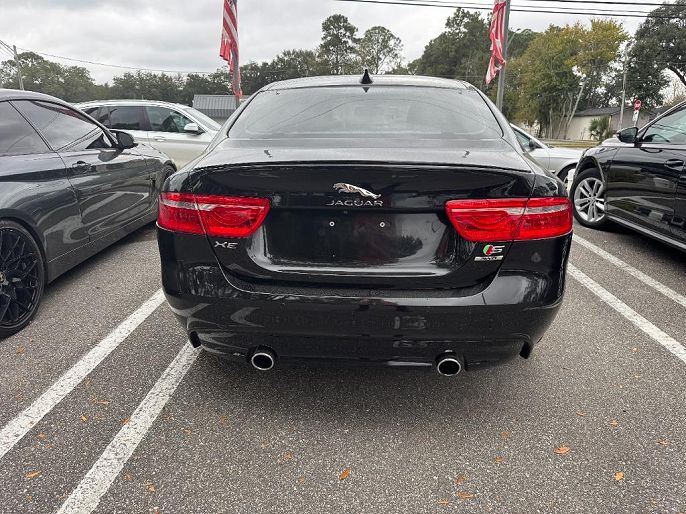 2018 Jaguar XE