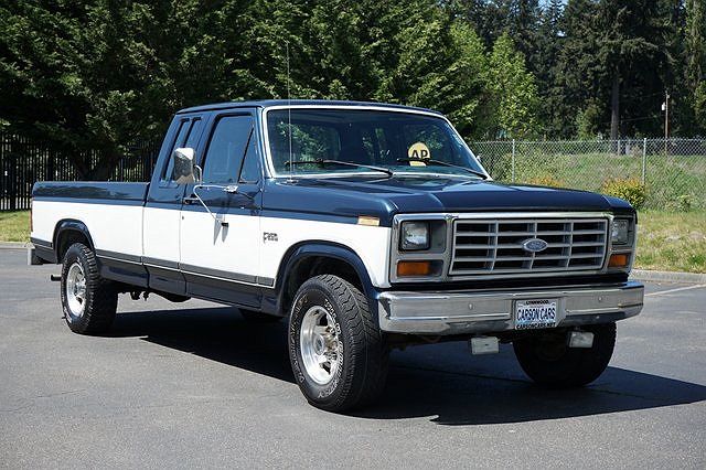 1983 Ford F-250 null image 0
