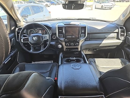 2022 Ram 1500 Laramie photo 11