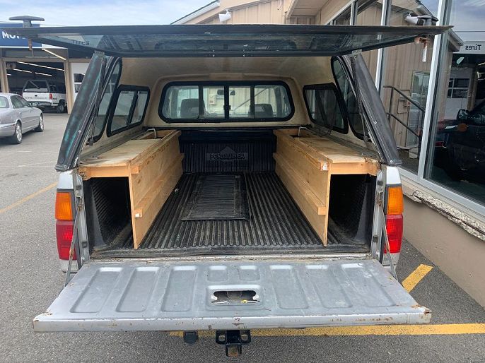 1989 Nissan Pickup