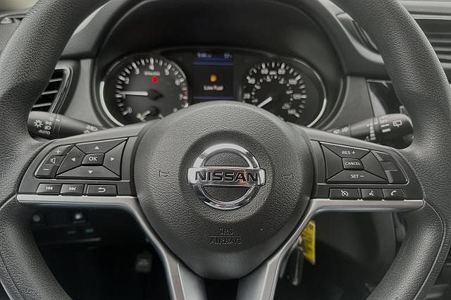 2020 Nissan Rogue S image 23