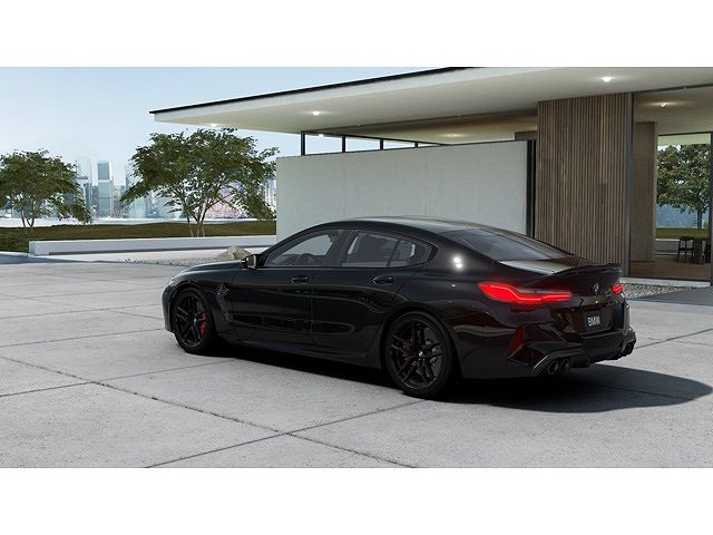 2025 BMW M8