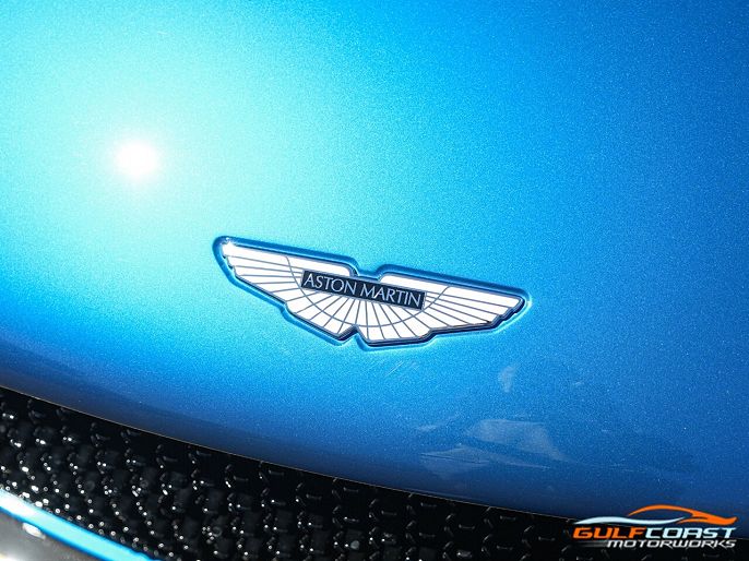 2023 Aston Martin DBS