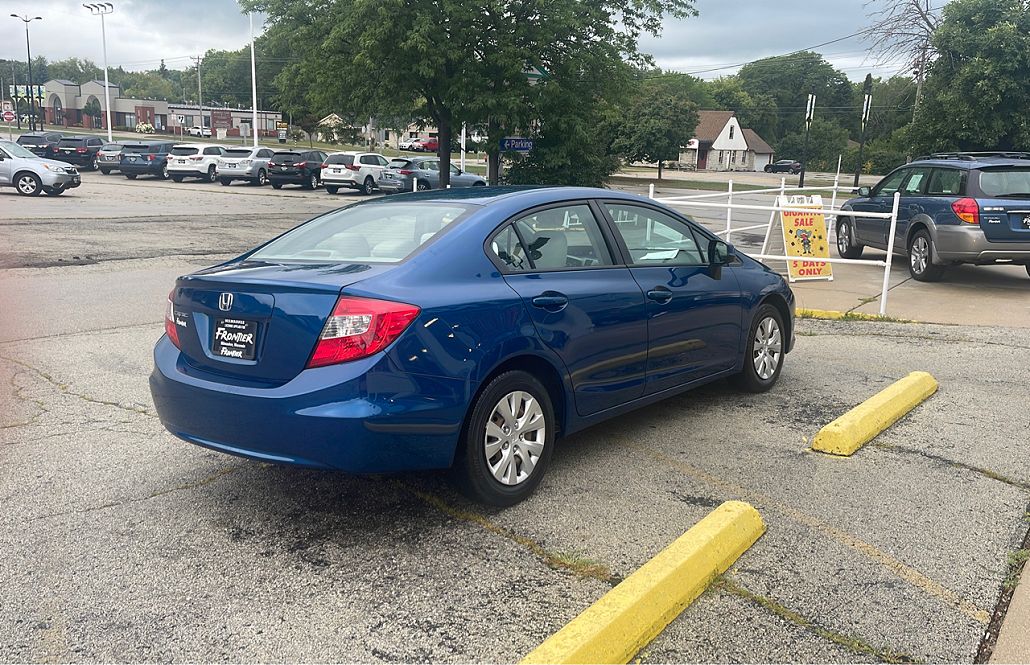 2012 Honda Civic LX image 4