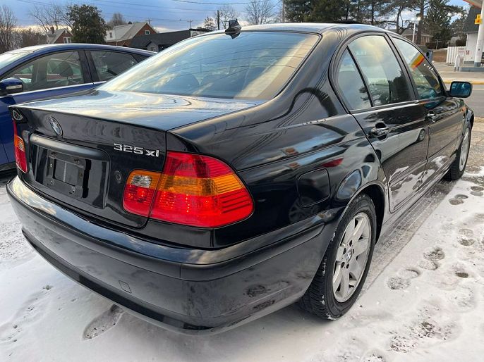 2004 BMW 3 Series
