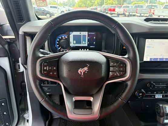 2023 Ford Bronco Badlands photo 10