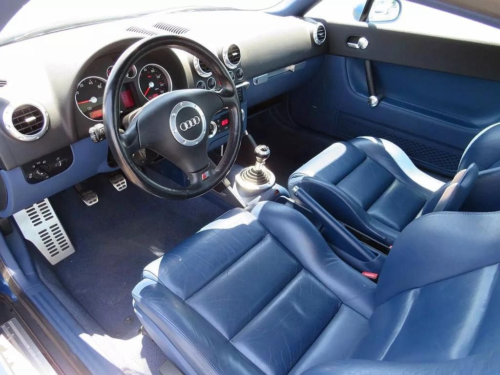 2000 Audi TT Base image 8