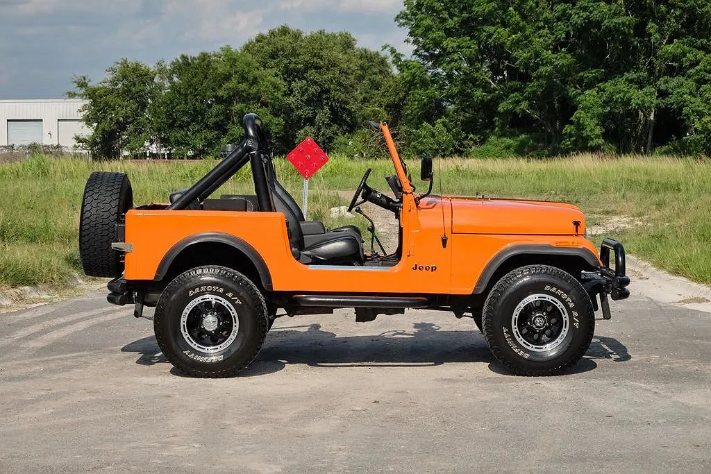 1983 Jeep CJ null image 5