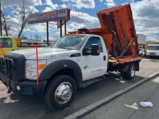 2008 Ford F-550 null image 1