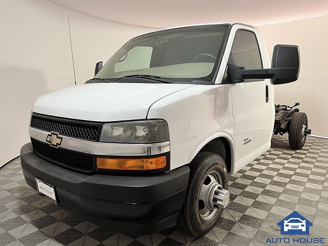 2014 Chevrolet Express 4500 image 0