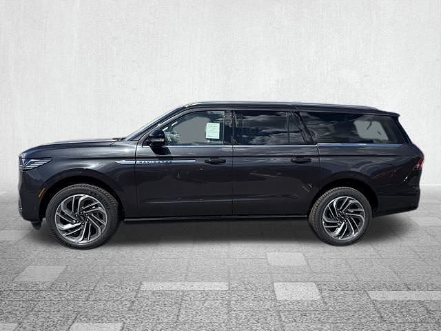 2025 Lincoln Navigator L