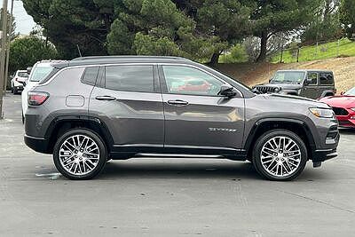 2023 Jeep Compass Limited Edition image 3