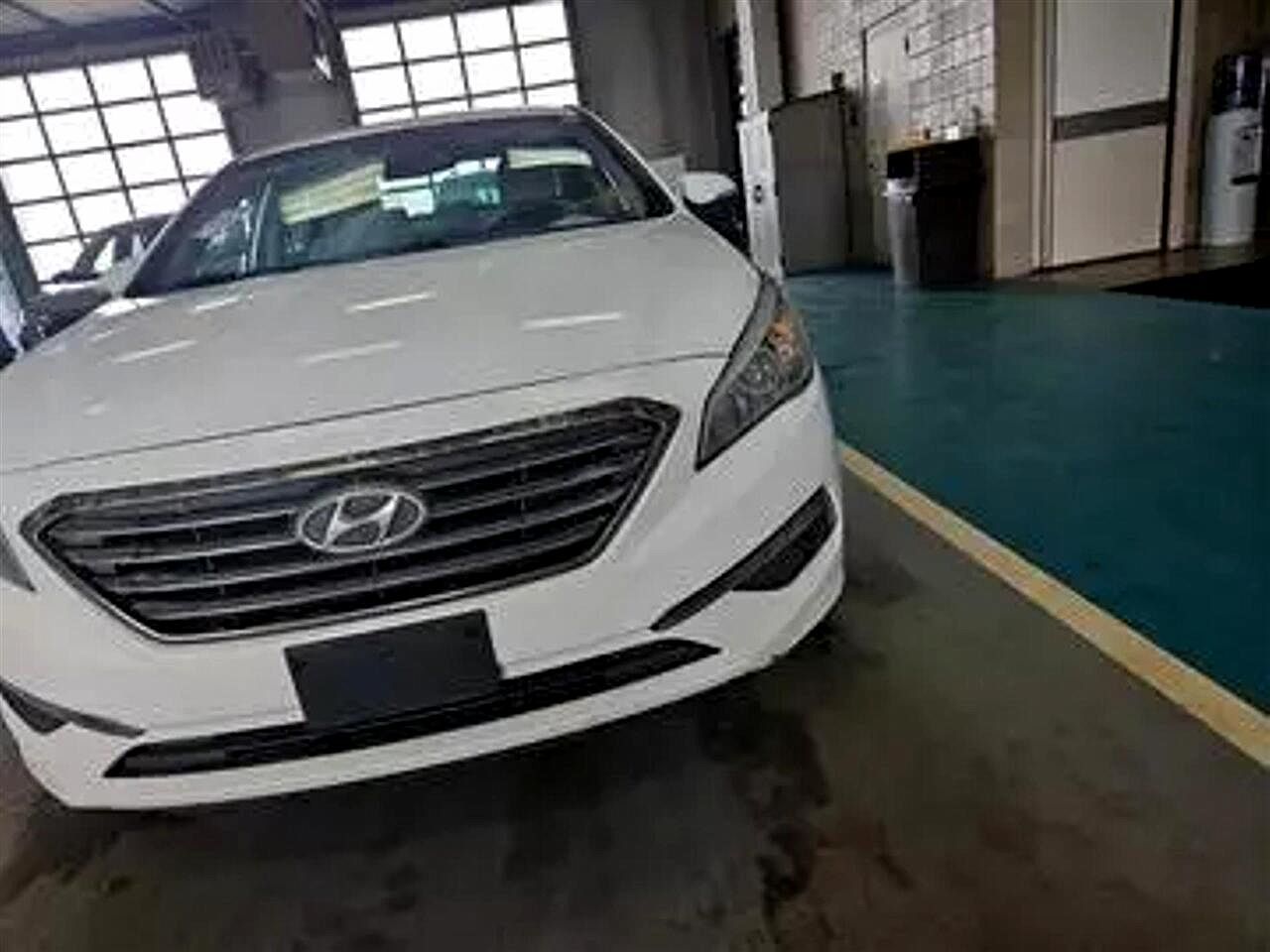 2015 Hyundai Sonata Eco image 9