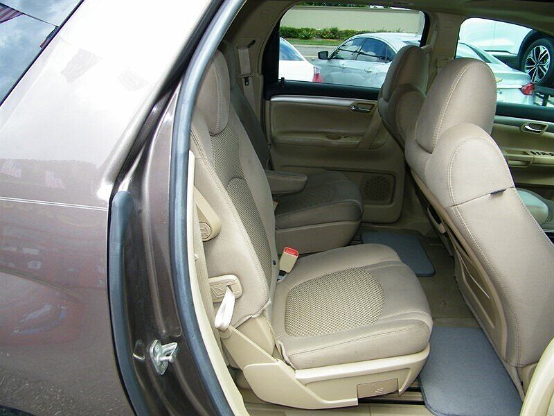 2008 Saturn Outlook XE image 15