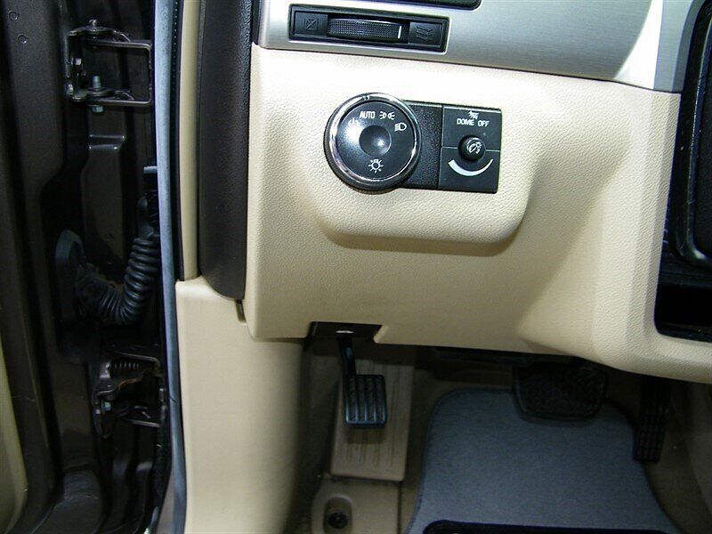 2008 Saturn Outlook XE image 21