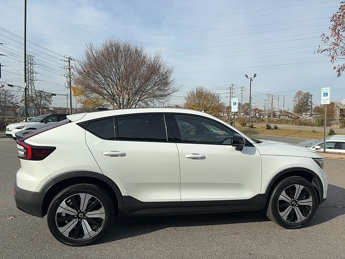 2023 Volvo C40