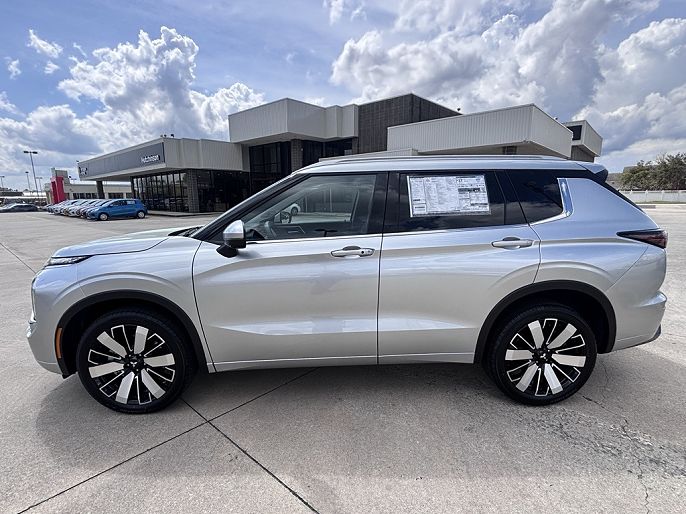 2025 Mitsubishi Outlander